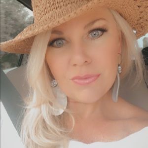 Meet your Posher, Mary beth